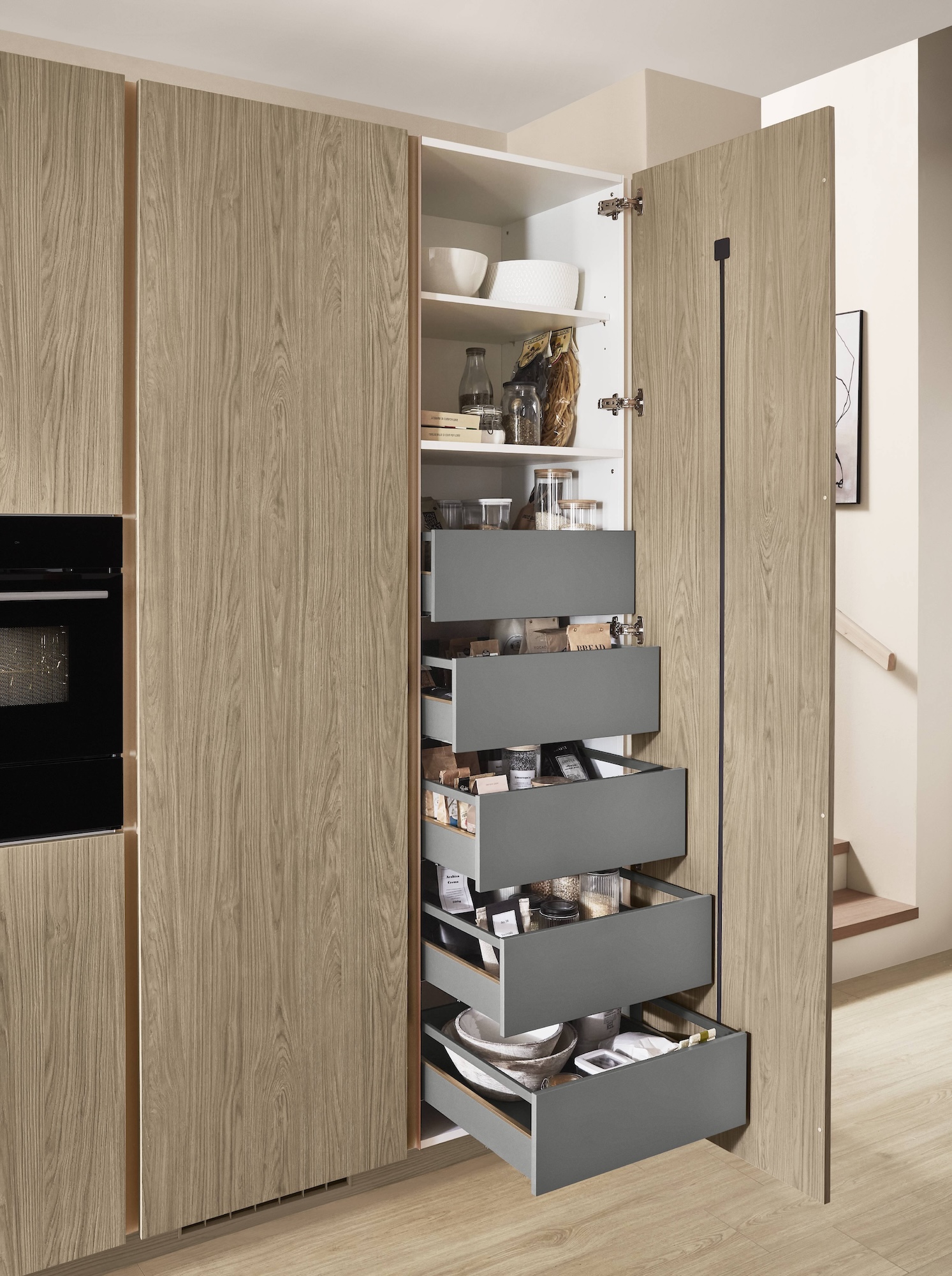 Nobilia Structura Hochschrankzeile mit nBox Schranksystem