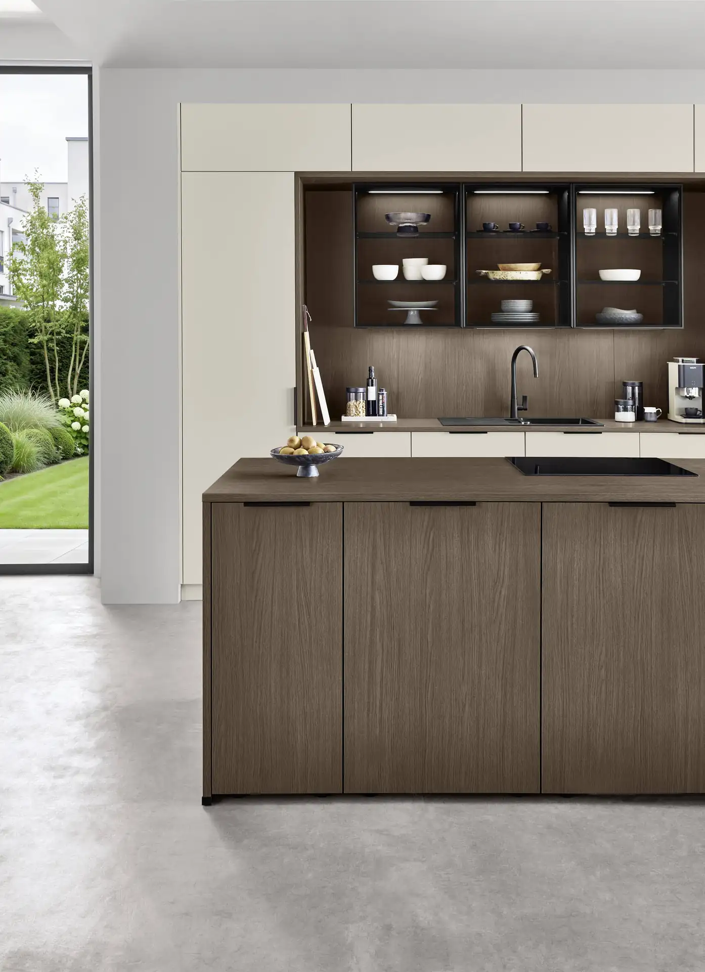 Nobilia Senso Inselküche Magnolia mit Tresen Insel